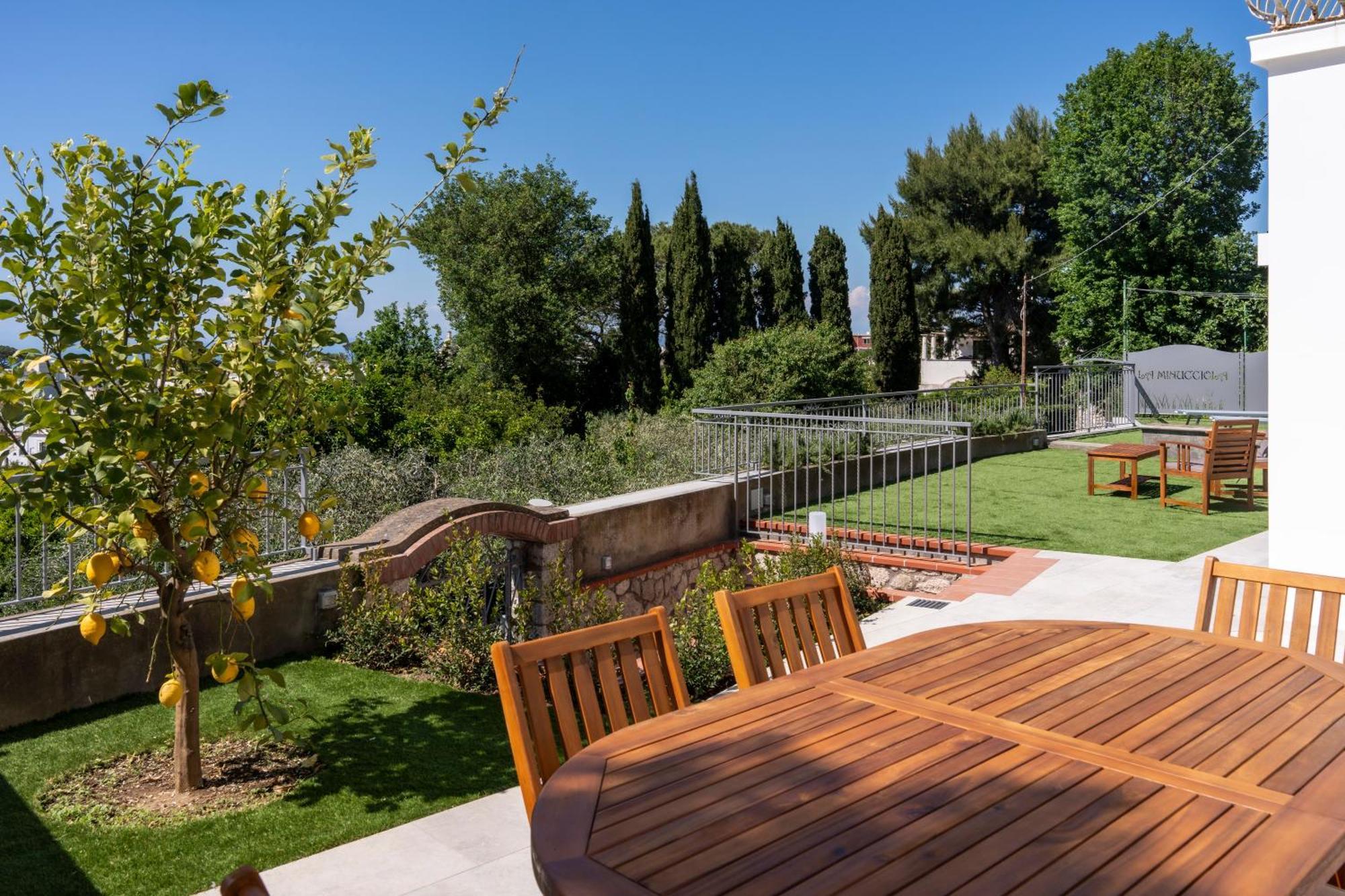 아나카프리 La Minucciola Capri B&B 외부 사진