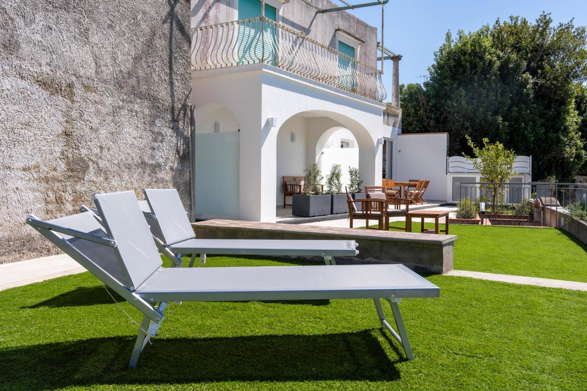 아나카프리 La Minucciola Capri B&B 외부 사진